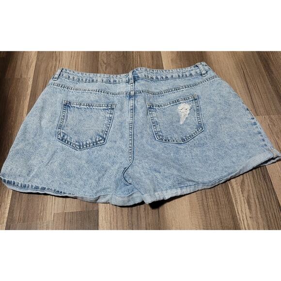 Forever 21 Ripped Distressed Acid Wash High-waisted Shorts Size 14 - Picture 3 of 5